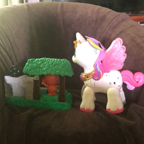 Vtech Learn and Sing interactive Zoo and Unicorn - Picture 3 of 4